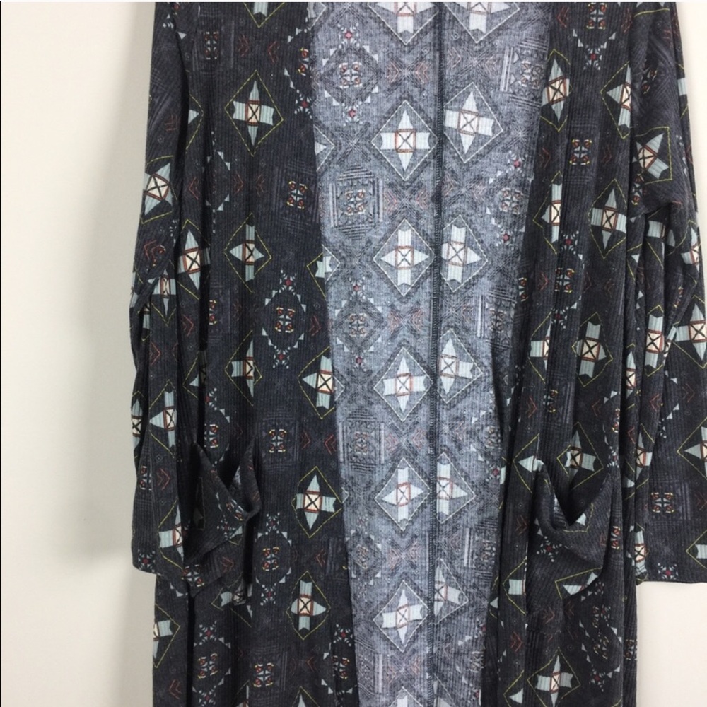 • LULAROE • - Picture 2 of 2